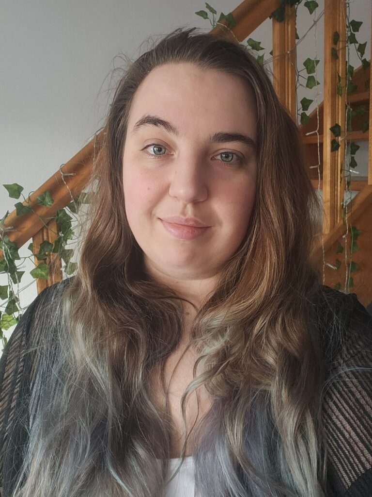 Portrait de Gwendoline , membre de l’équipe professionnelle de La Tribu, micro-crèches à Wailly, Saint-Catherine et Wanquetain.